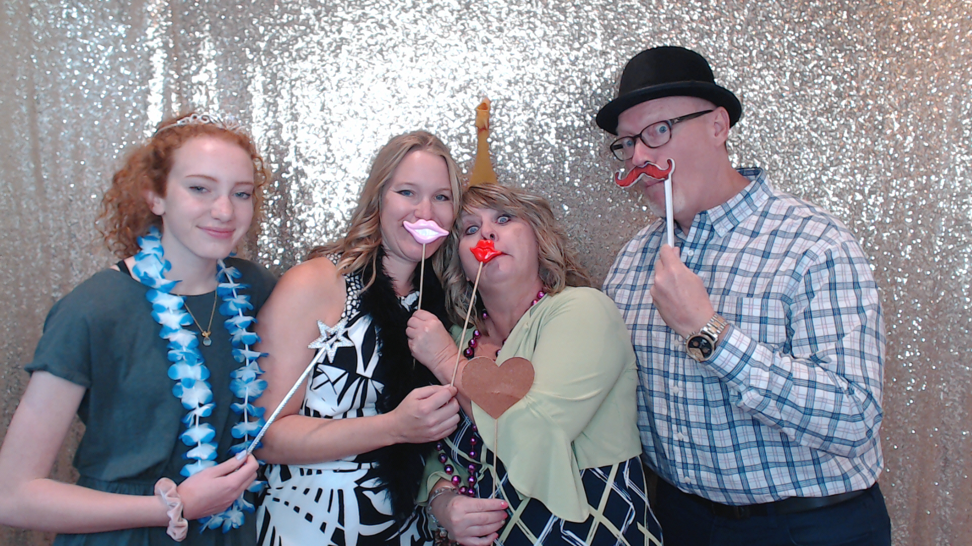 Jorden and Benjamin are getting hitched | View more photos from the event at gallery.photoboothbillings.com/u/PhotoBoothBillings/Jorden-and-Benjamin-are-getting-hitched